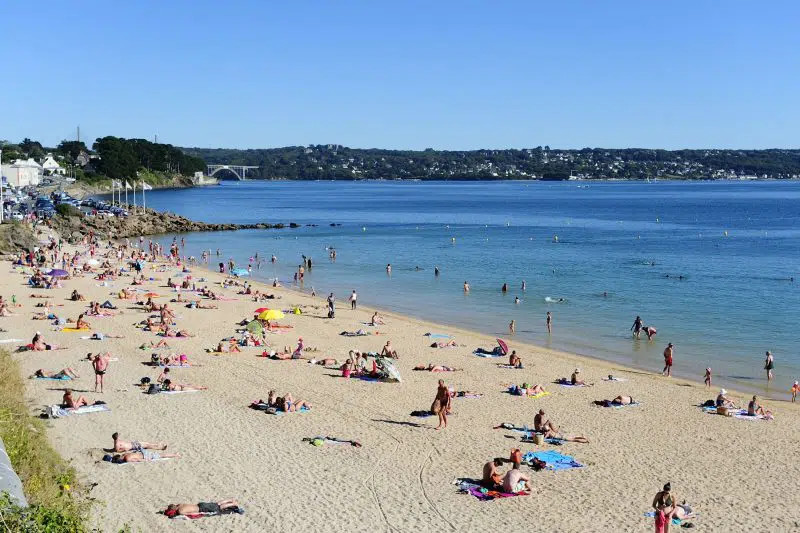 La plage du Moulin Blanc